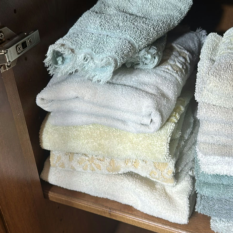 Assorted Bath Towels and Washcloths - image 6 of 6