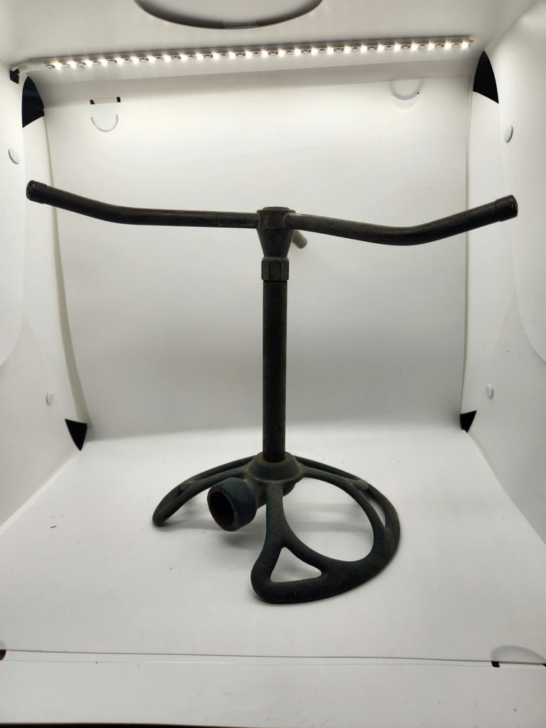 Antique Cast-Iron Rotary Lawn Sprinkler on Stand – 3-Arm Industrial / Garden Sprinkler Head - image 2 of 8
