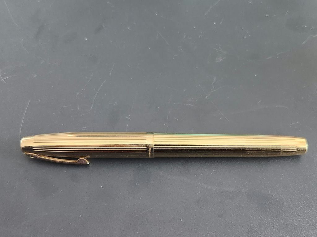 Vintage Sheaffer U.S.A. Fountain Pen with 14K Nib – Fluted Barrel - image 12 of 14