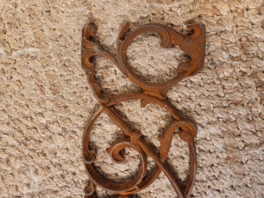 Ornate Cast Iron Scrollwork Architectural Panel / Grille – Vintage Garden & Wall Decor - image 3 of 5