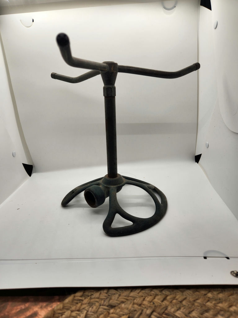 Antique Cast-Iron Rotary Lawn Sprinkler on Stand – 3-Arm Industrial / Garden Sprinkler Head - image 4 of 8