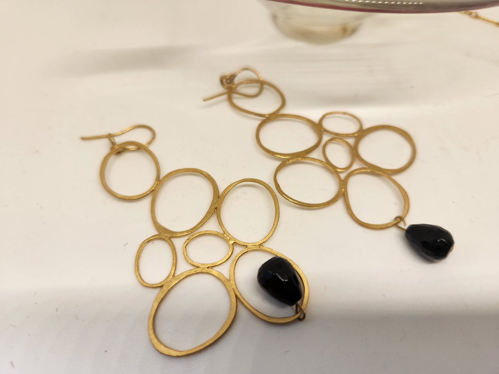 Beautiful Art Glass Bowl + Modern Gold-Tone Necklace & Gold-Tone & Black Stone Earrings Set (3pc Lot) - image 2 of 12
