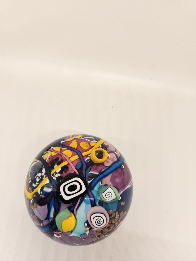 Signed Kliszewski (Bob Klis) Art Glass Paperweight 1999 – 3” Abstract Multicolor Studio Glass Orb - image 5 of 5