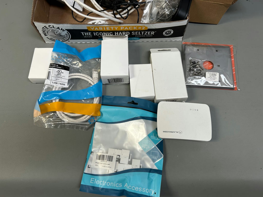 Home Security Cameras & Accessories - image 7 of 16