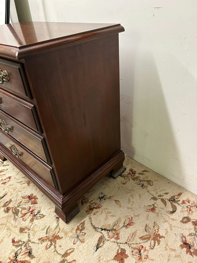 A Pair of Thomasville Nightstands  - image 7 of 9