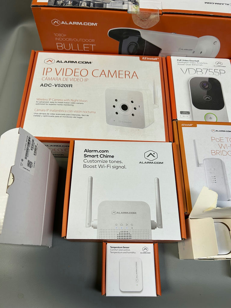 Home Security Cameras & Accessories  - image 3 of 16