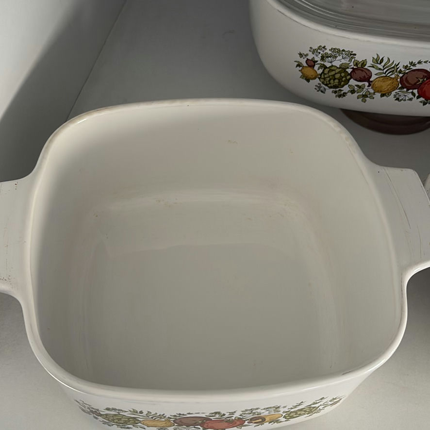 Vintage Corning Ware Casserole Dishes - image 8 of 12