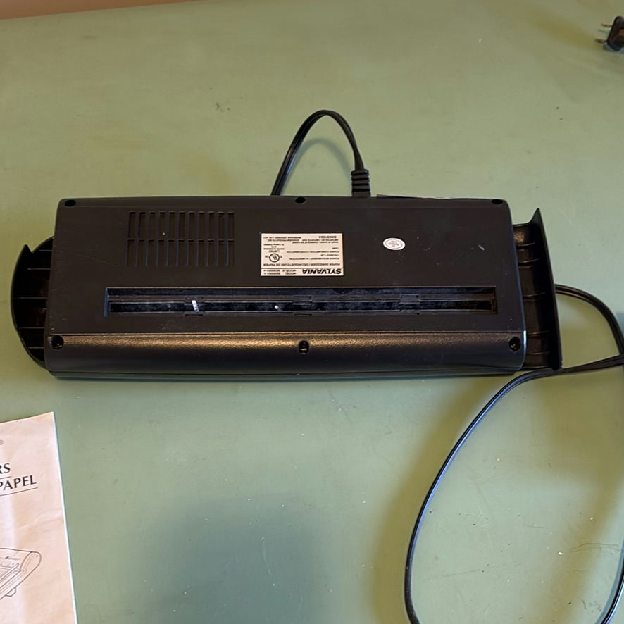 Quartet Paper Trimmer and Sylvania SecureGuard Paper Shredder - image 4 of 11