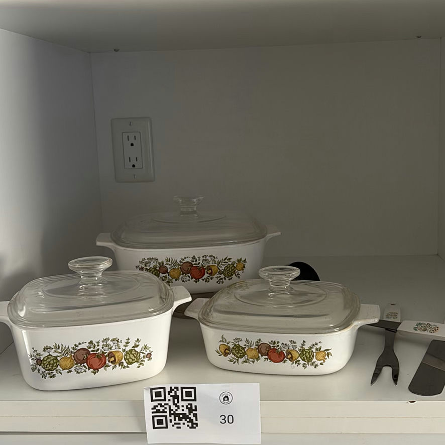 Vintage Corning Ware Casserole Dishes - image 2 of 12
