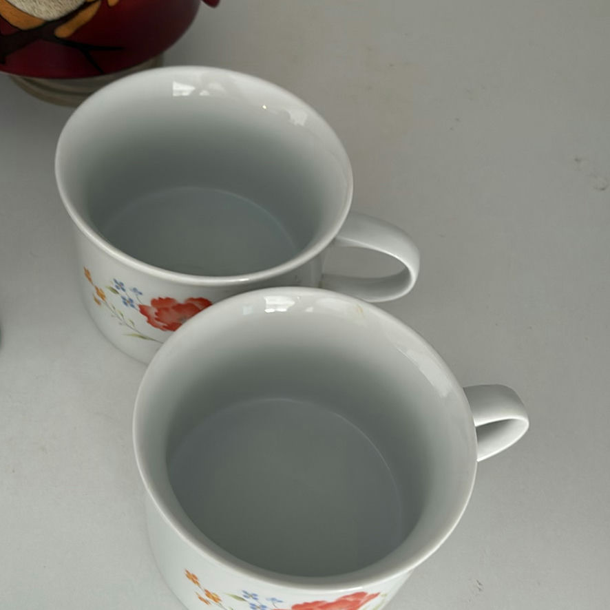 Assortment Of Kitchenware - image 7 of 15
