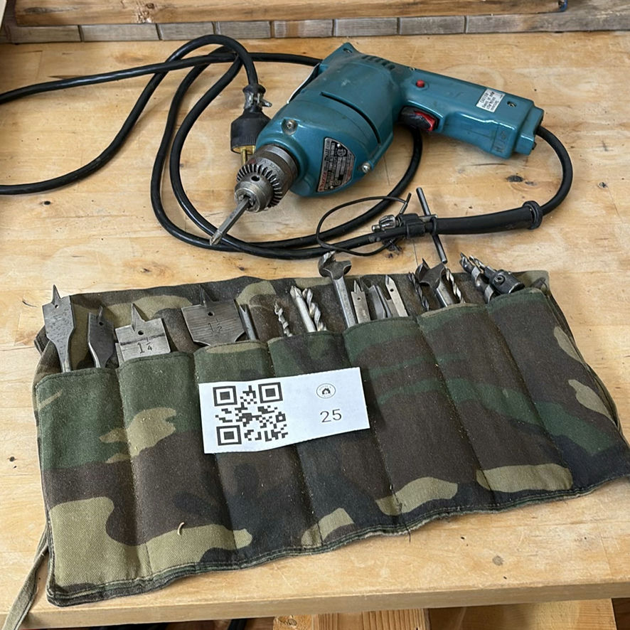 Makita 10mm Drill with Drill Bit Set - image 1 of 6