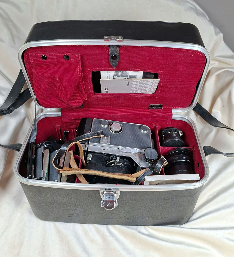 Mamiya C33 Professional Twin-Lens Reflex Camera Kit - image 1 of 11