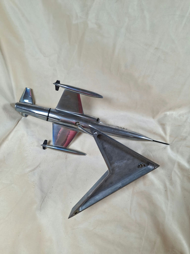 Metal model jet aircraft on display stand, "Der Kanadier December 1969-December 1971" - image 5 of 7