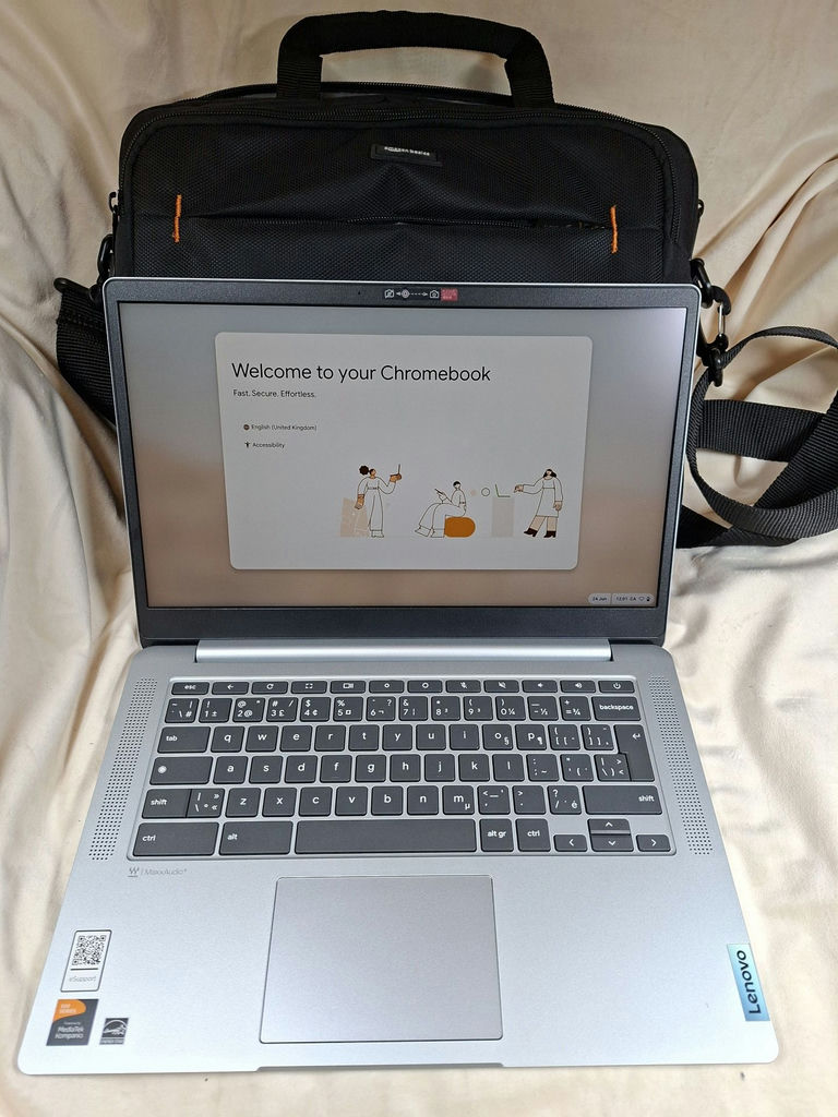 Lenovo IdeaPad Slim 3 Chromebook Laptop with Accessories - image 4 of 6