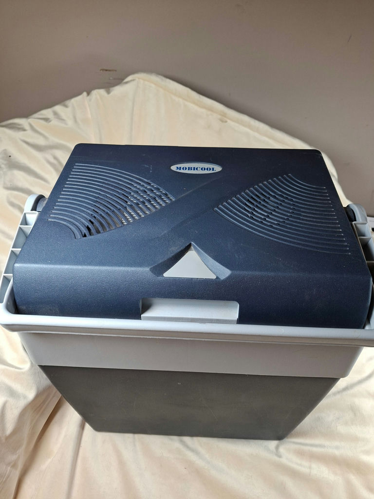 Mobicool portable electric cooler with power cord - image 2 of 6