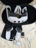 Virtual Reality Headset with Controllers and Accessories - thumbnail 4 of 4