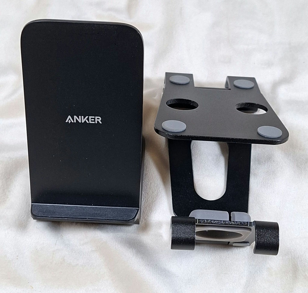 Anker Charging Dock and Adjustable Metal Phone Stand - image 1 of 5