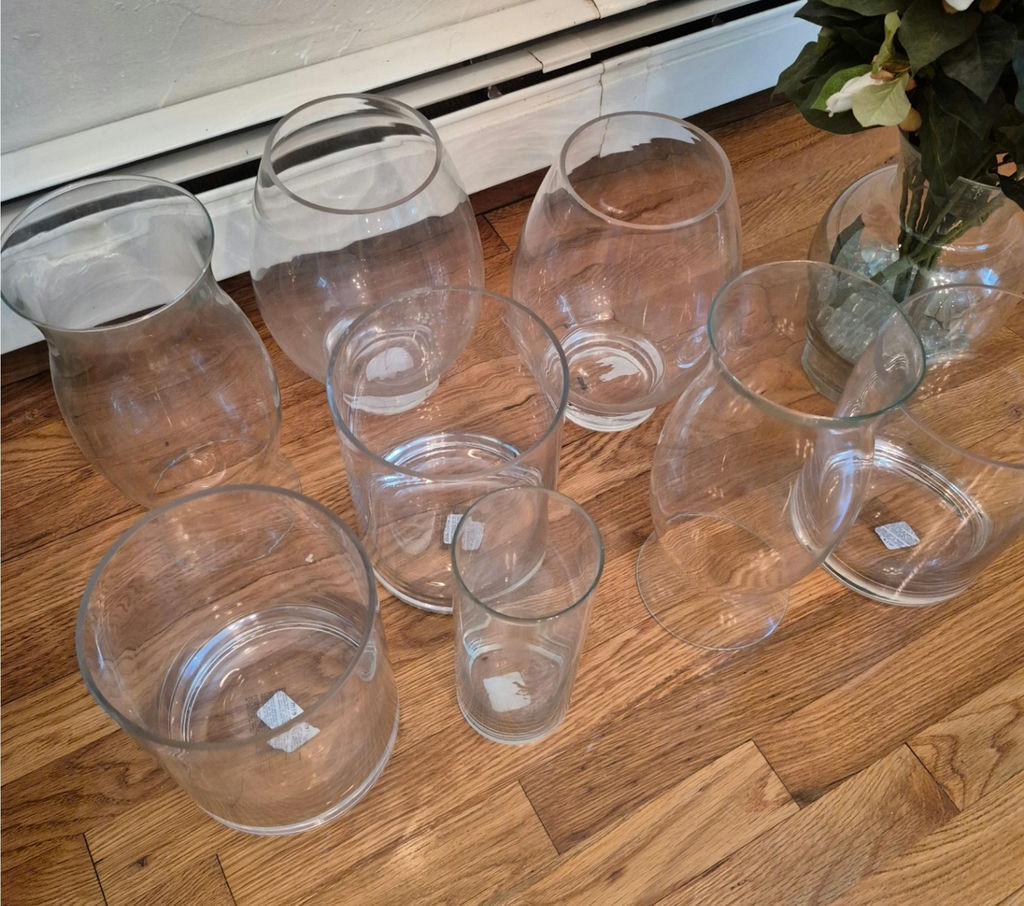 Assorted clear glass vases - image 2 of 3