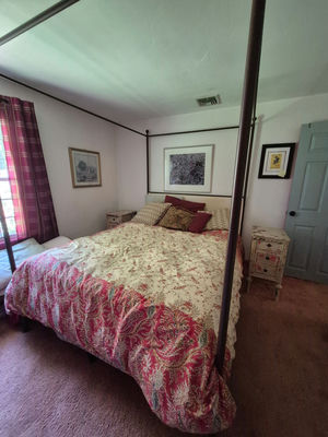 Four-poster bed - Image 1 of 5