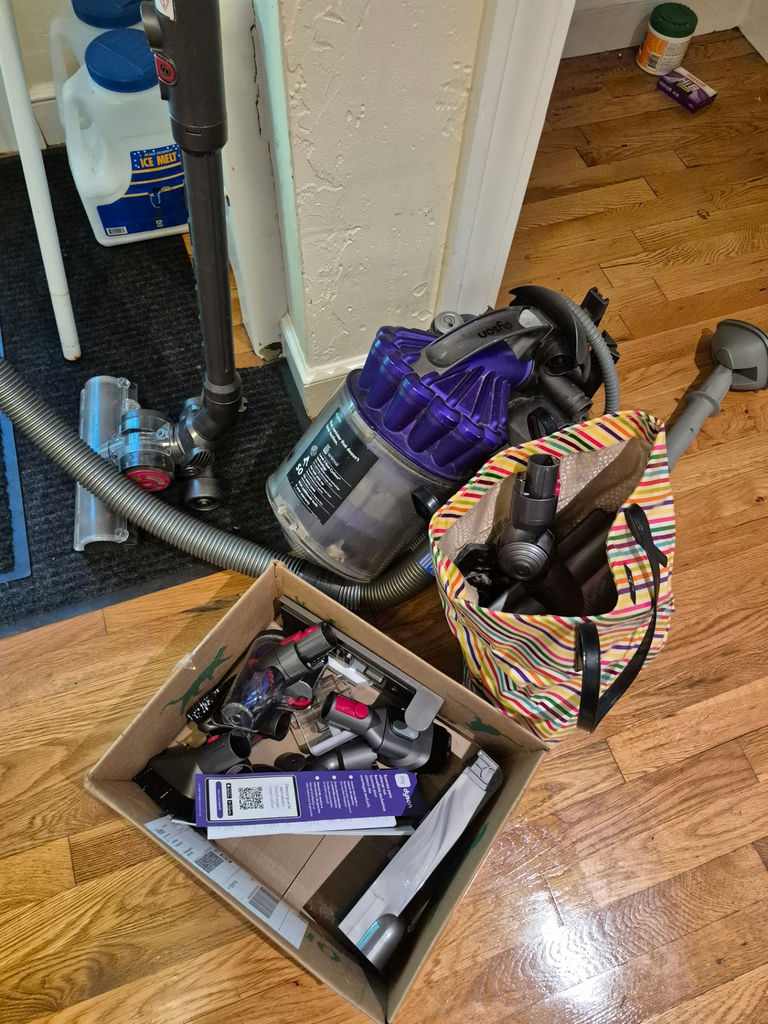 Dyson vacuum with hose and accessories - image 3 of 3