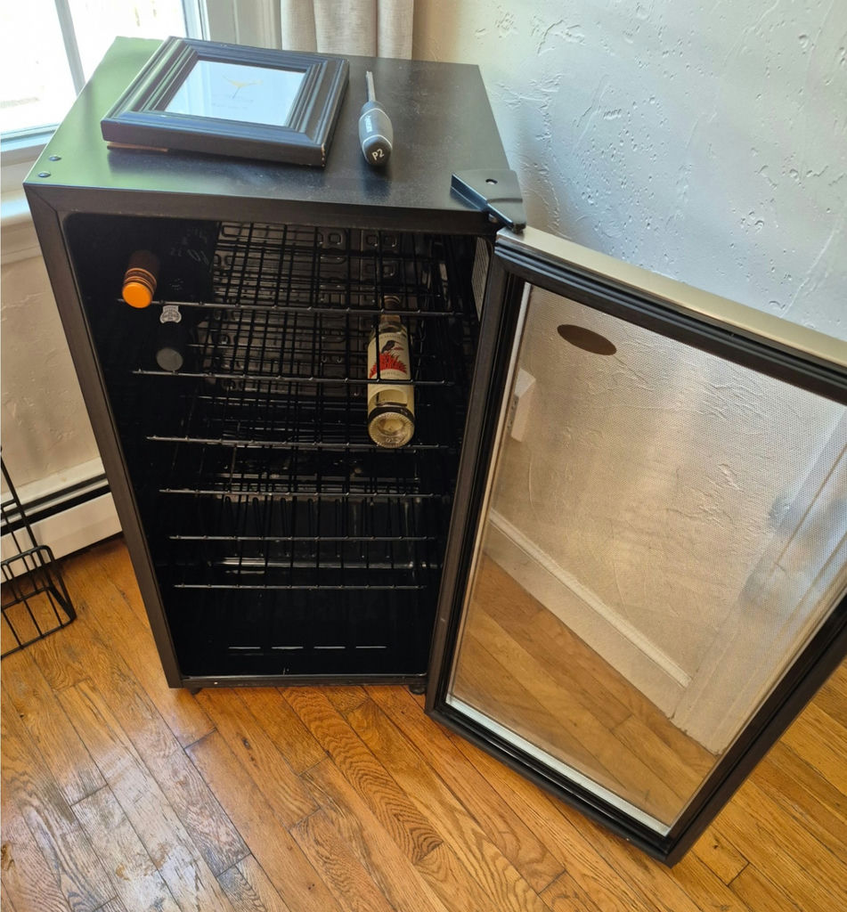 Danby Compact Beverage Refrigerator with Glass Door - image 2 of 3