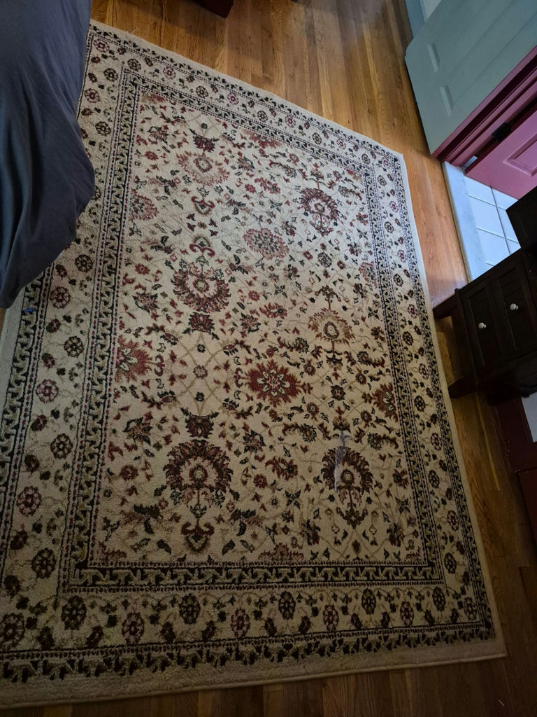 Two floral-patterned area rugs (Elegance Collection) - image 2 of 3