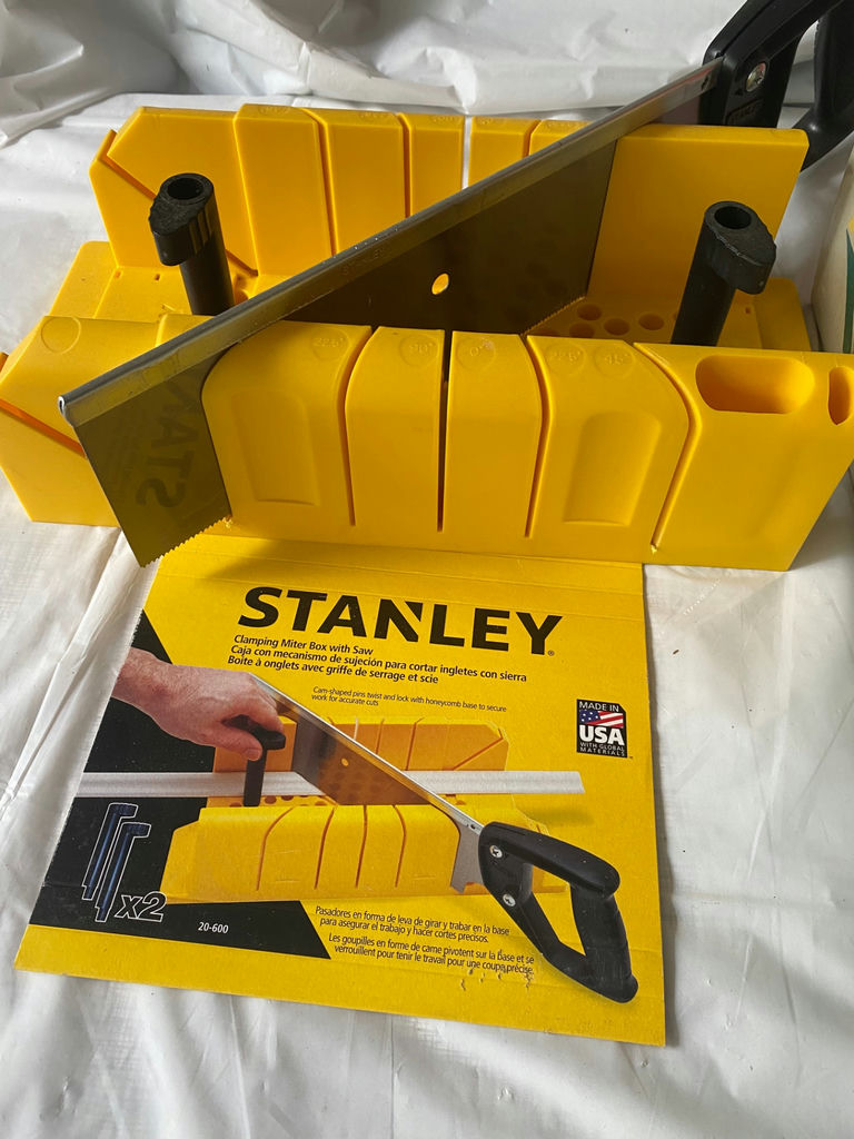 Stanley Clamping Miter Box + Saw & Picture Matting Tools - image 2 of 3
