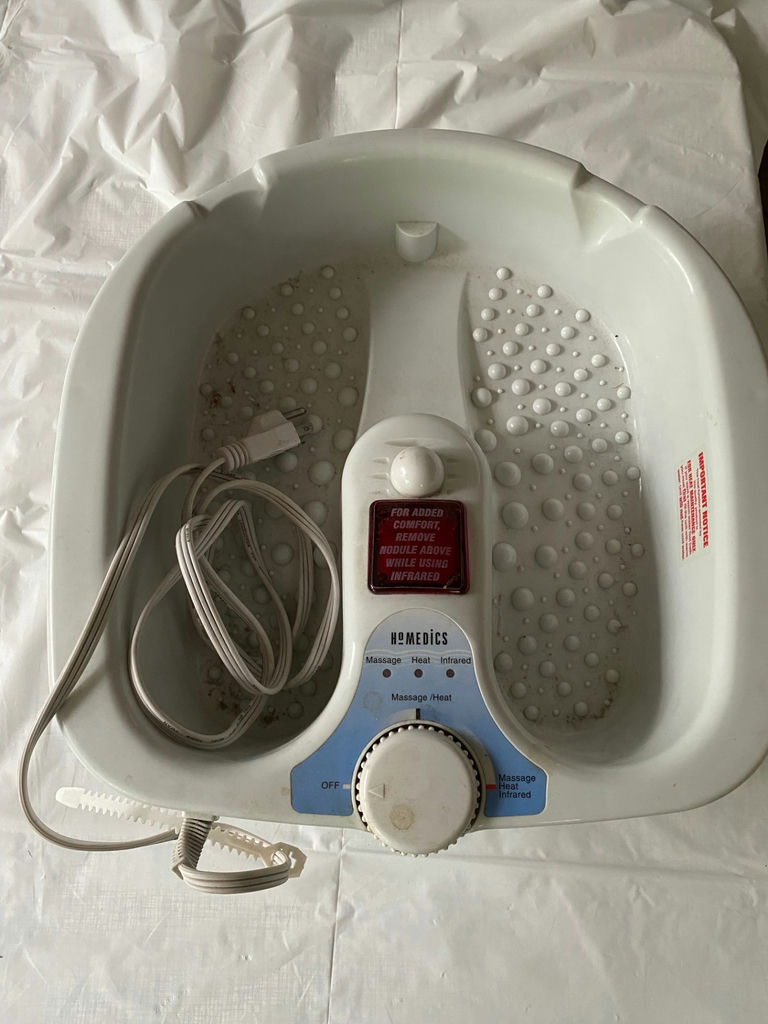 HoMedics Foot Spa Massager w heat&infrared - image 1 of 3