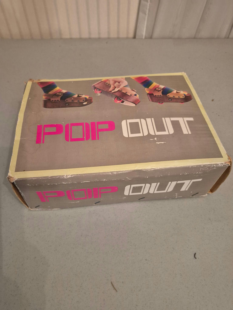 Vintage Pop Out Roller Skates - Size 7 - image 3 of 5