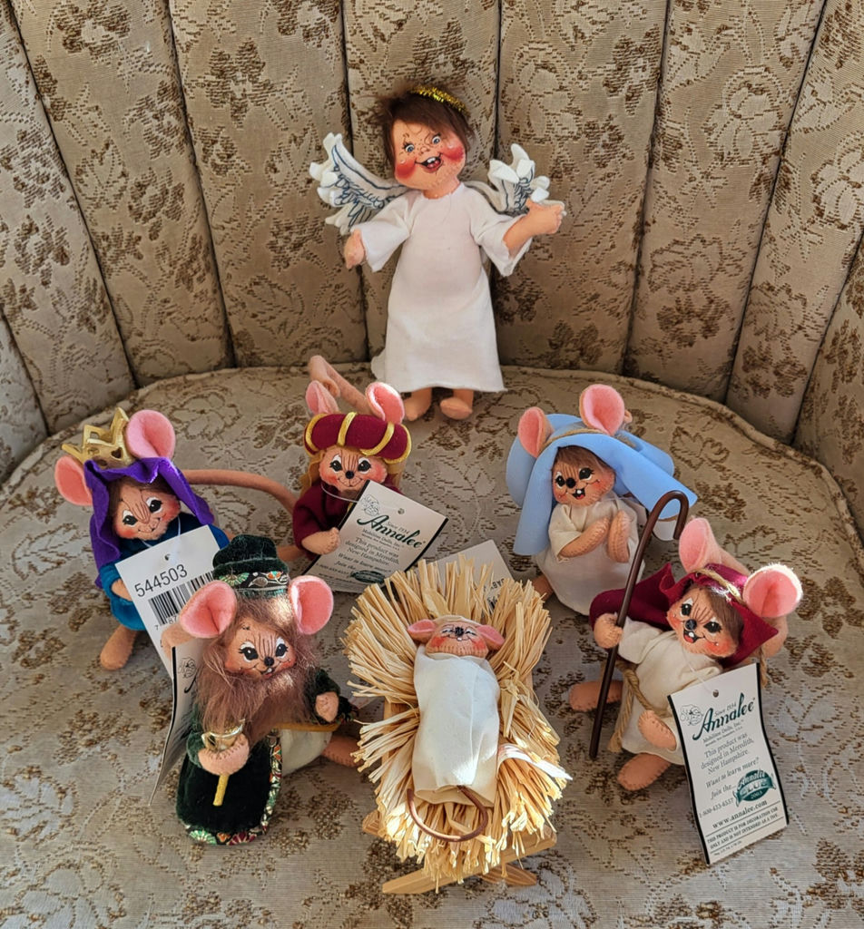 Annalee Nativity Mouse Figurines and Angel Doll - image 1 of 4
