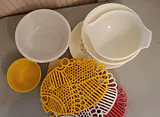Vintage Pyrex Bowls & More - thumbnail 3 of 8