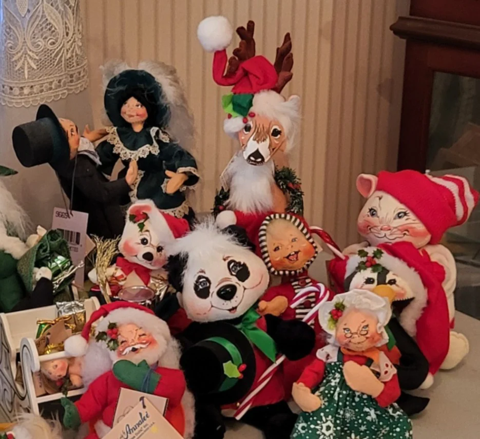 Vintage Annalee Christmas and Holiday Figures - image 2 of 3