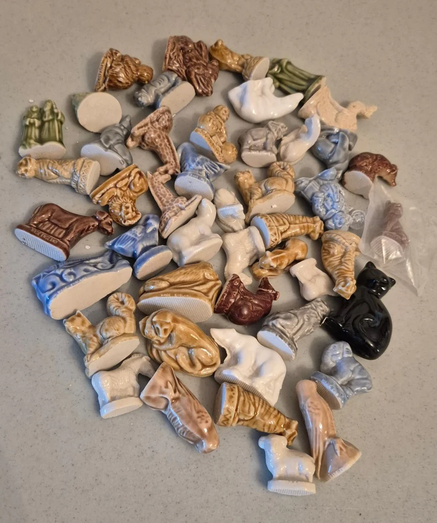 Wade Whimsies- Porceline Figurines - image 5 of 5