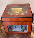 Mr Christmas Gold Label Grand Animated Concertina Music Box  - thumbnail 3 of 5