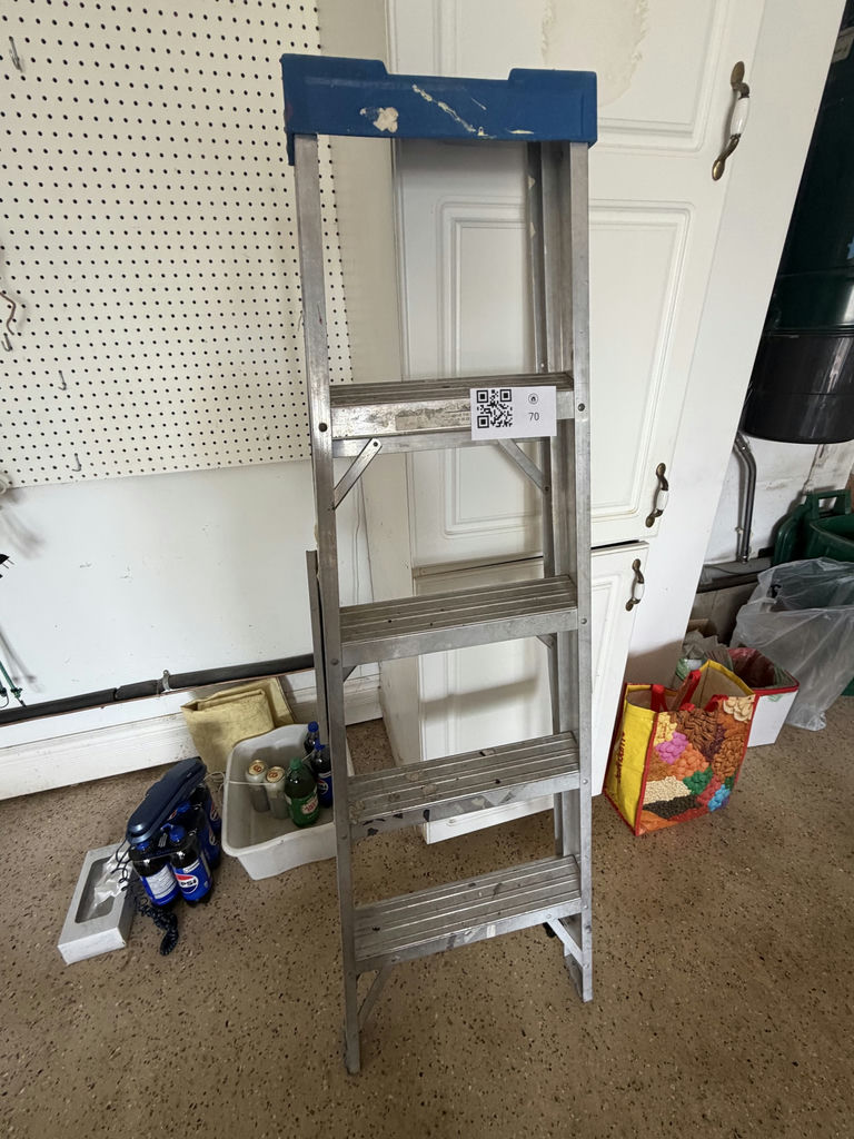 5’ Aluminum Step Ladder - image 5 of 5