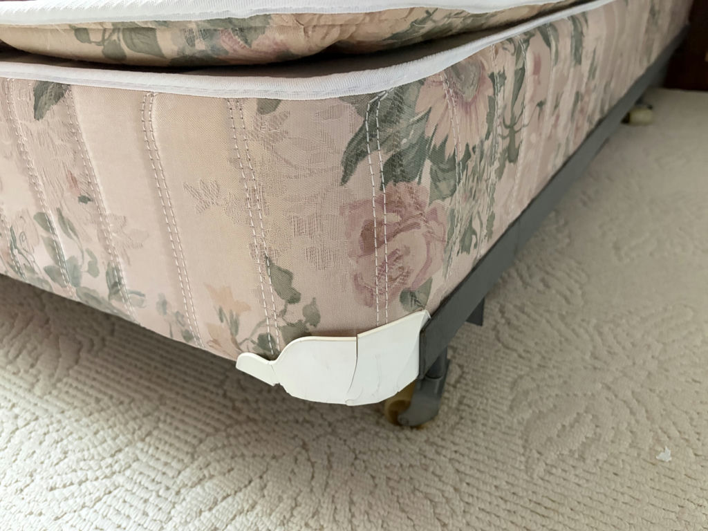 Double Bedframe With Mattress & Boxspring - image 15 of 16