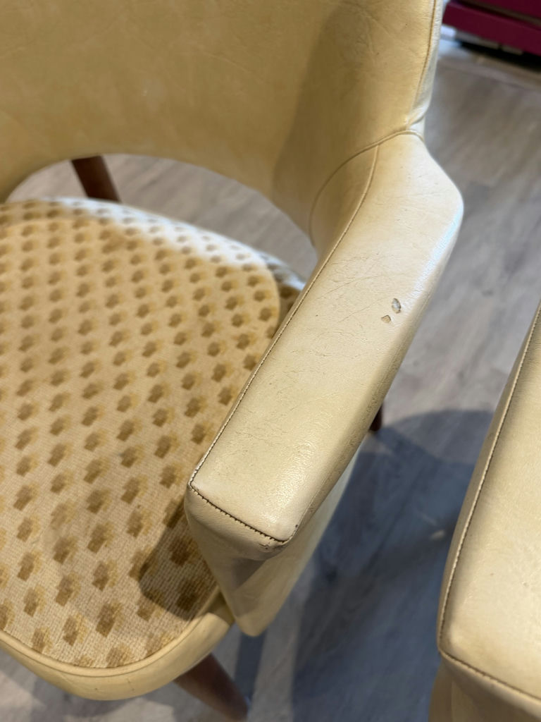 Vintage Round Table w. Four Chairs - image 5 of 8
