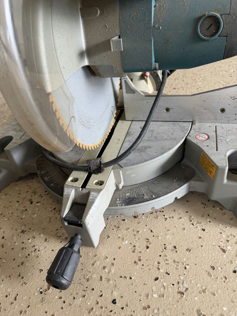 Makita Chop Saw - image 3 of 9