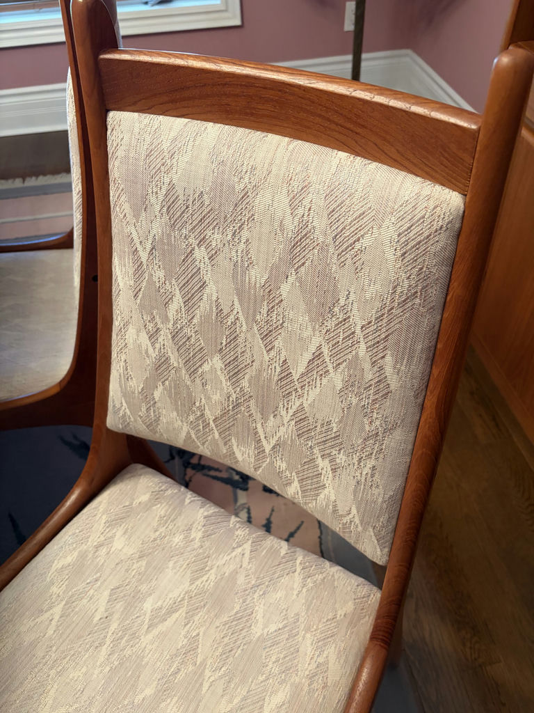 MCM Solid Wood Dining Suite - Table & 6 Chairs - image 5 of 17