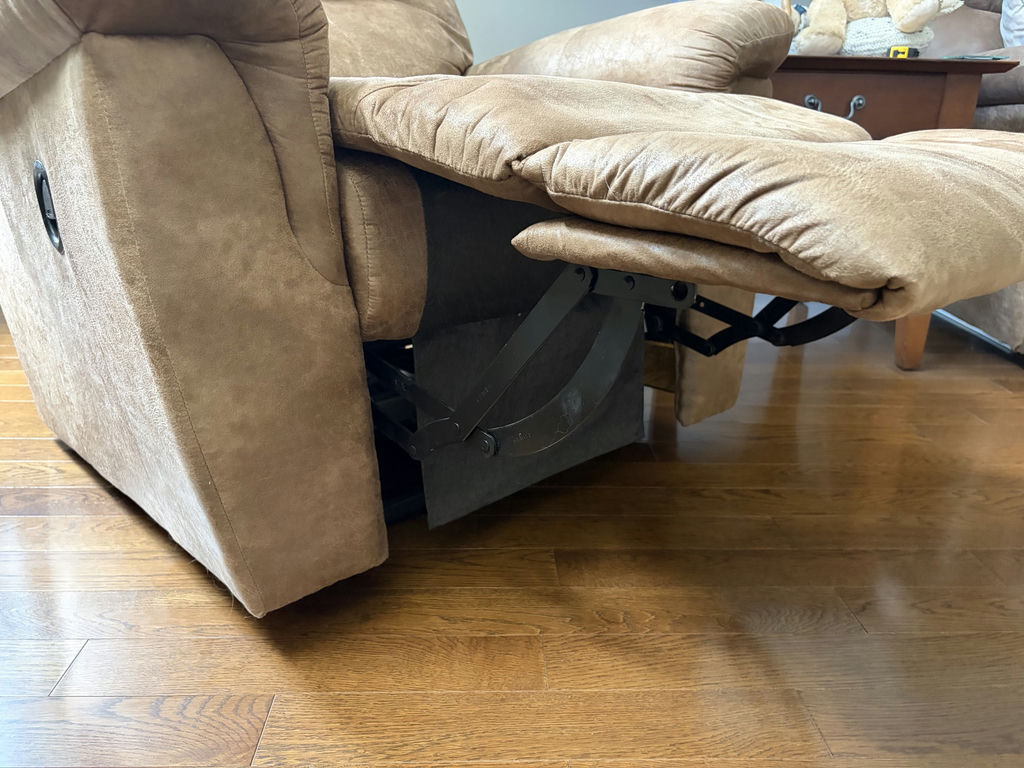LAZBOY Suede Recliner - image 5 of 10