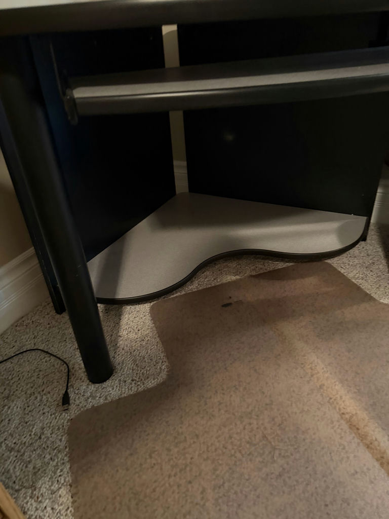 Corner Desk - image 5 of 7