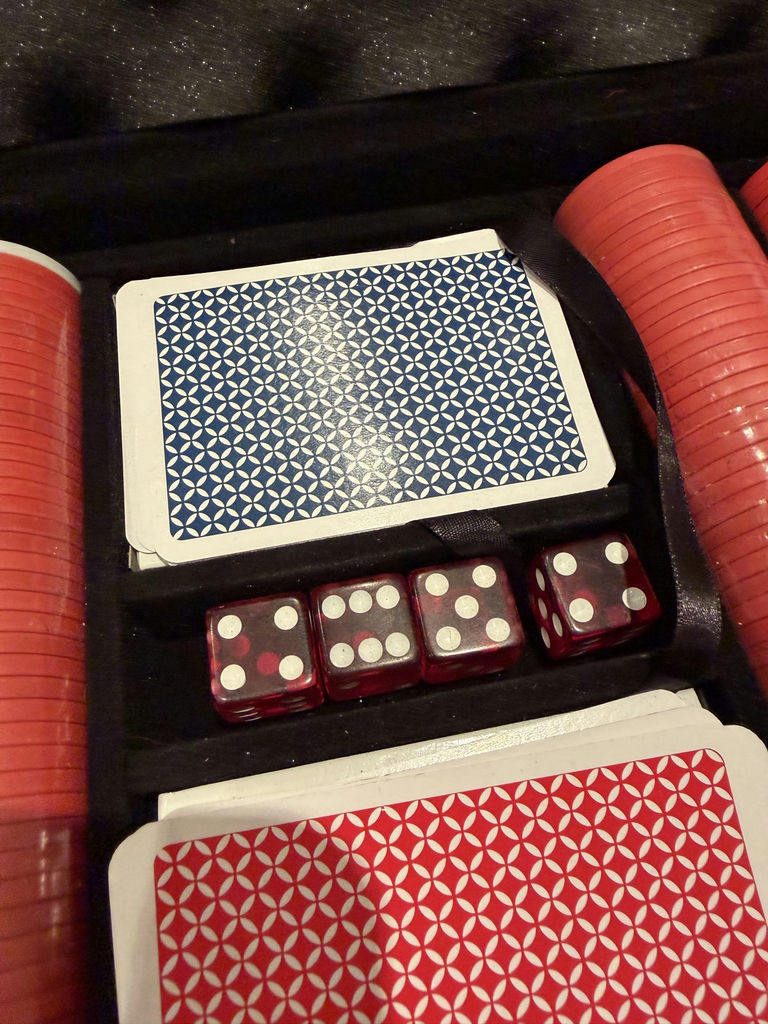 Poker Set & Cribbage Board - image 6 of 13