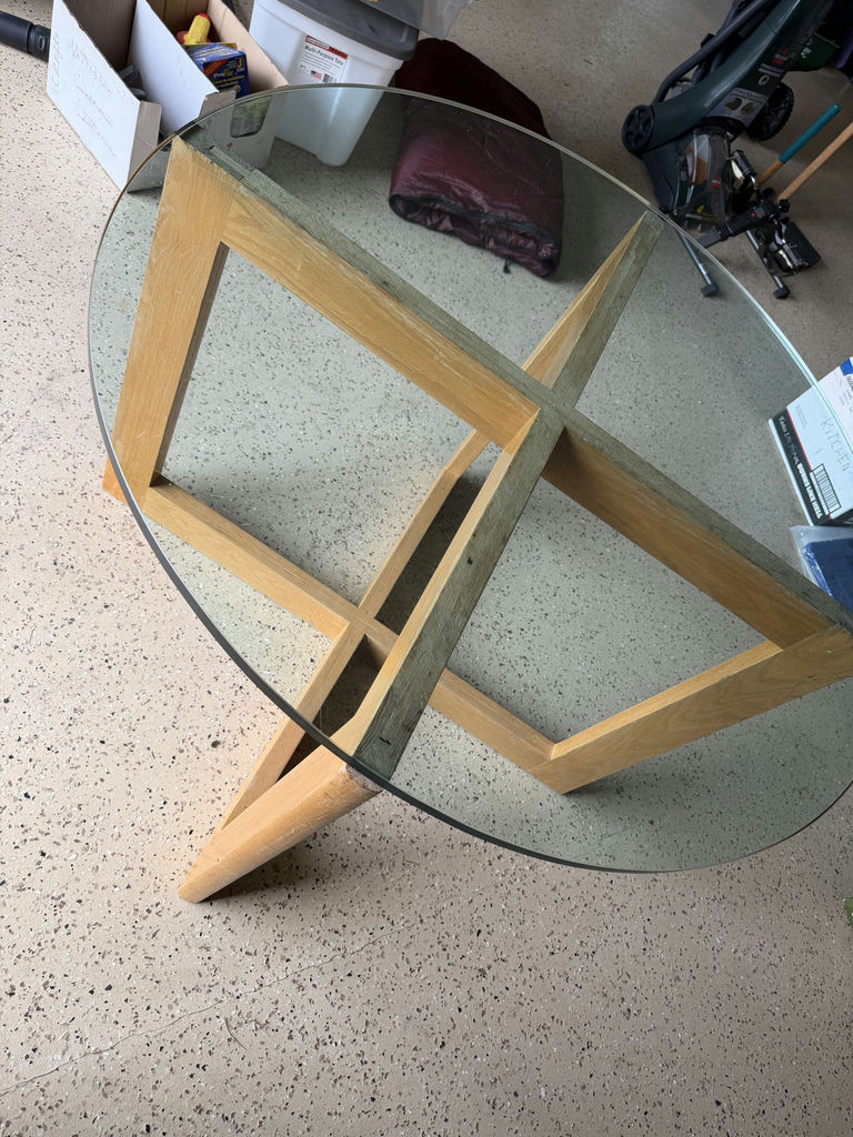 Vintage Round Table w. Four Chairs - image 6 of 8