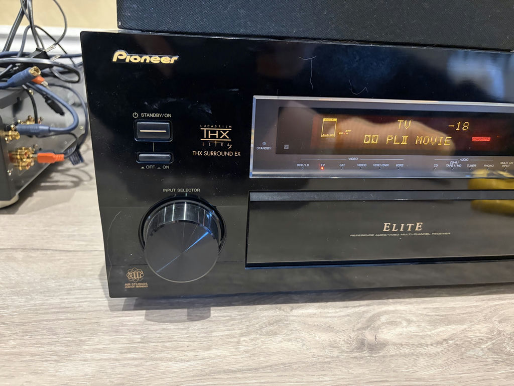 Pioneer Elite Audio/Visual Multi-Channel Receiver - image 2 of 10