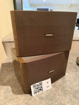 Vintage Bose 171 Bookshelf Speakers - Image 1 of 14