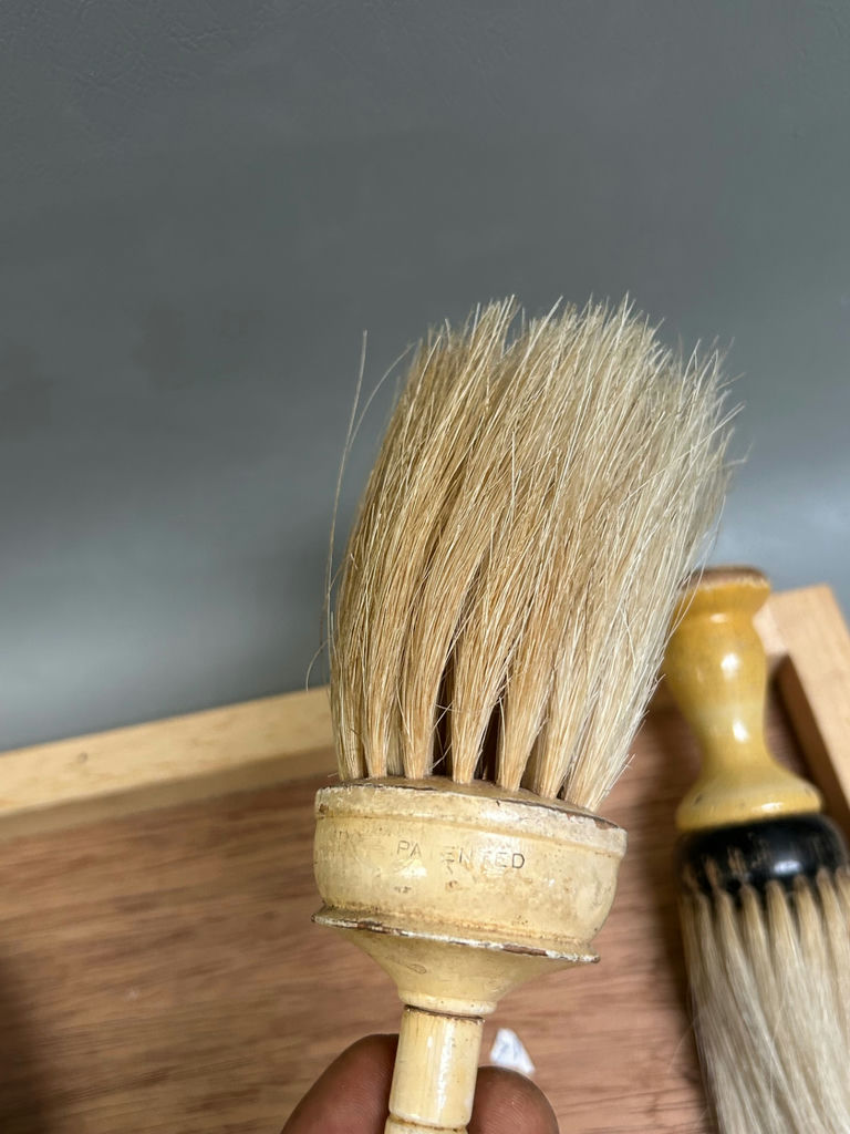 Vintage Collectible Brushes  - image 7 of 8