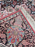 Persian Handwoven Room Size Rug - thumbnail 4 of 6