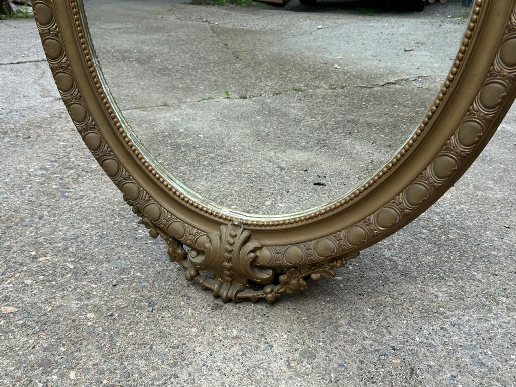Victorian Gesso on Wood Oval Mirror - image 4 of 4