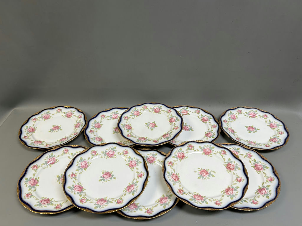 Theodore Haviland Limoges France Dinner Plates - image 1 of 3