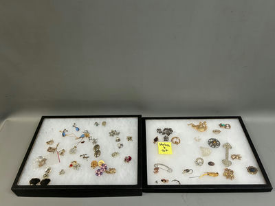 Costume Jewelry - Image 1 of 7